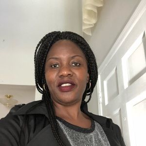 Meet your Posher, Josiane